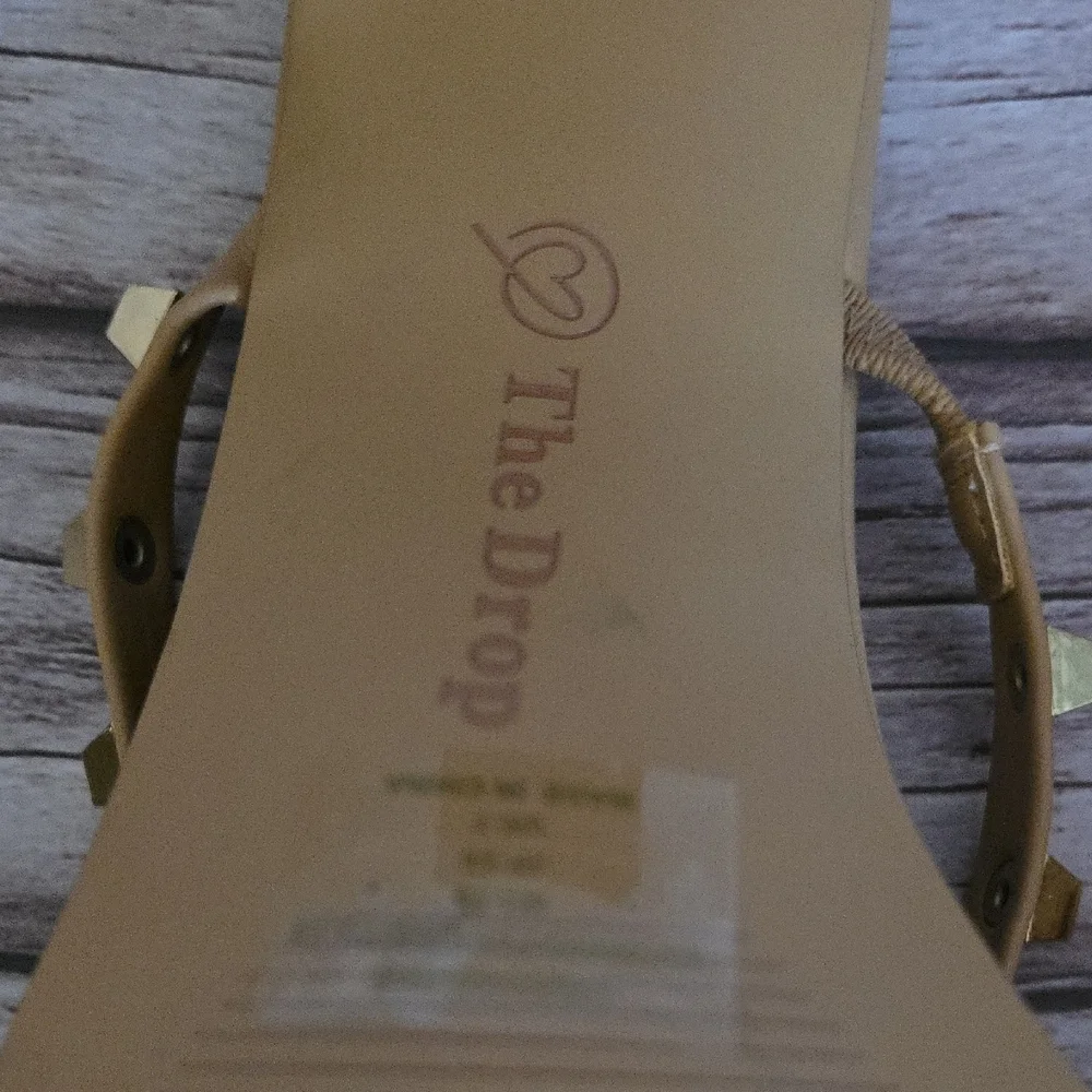 THE DROP Neutral Tan Gold Studded Strappy Heeled Sandals Size 9 - Picture 9 of 13